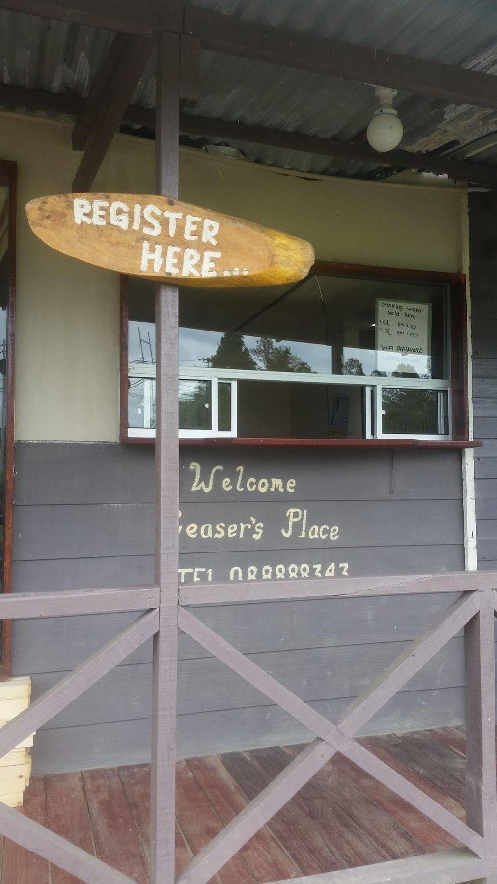 Ceaser'S Place Kampong Kundassan Екстериор снимка